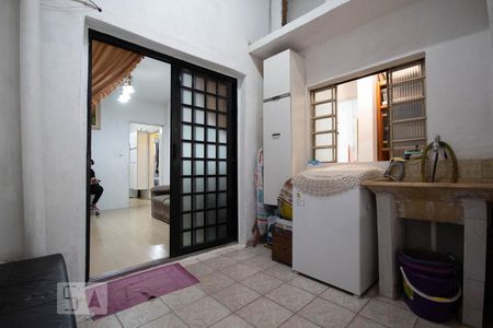 Casa à venda com 378m², 4 quartos e 2 vagas Casa à venda com 378m², 4 quartos e 2 vagasÁrea de Serviço