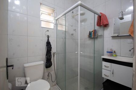 Casa à venda com 378m², 4 quartos e 2 vagas Casa à venda com 378m², 4 quartos e 2 vagasBanheiro Corredor