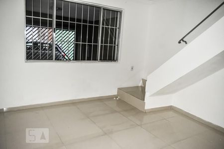 Sala de casa à venda com 3 quartos, 120m² em Vila Santa Maria, São Paulo