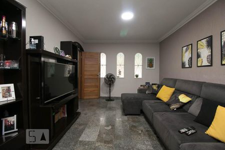 Sala de casa para alugar com 4 quartos, 290m² em Vila Carrão, São Paulo