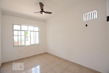 Quarto 1 de casa à venda com 2 quartos, 100m² em Braz de Pina, Rio de Janeiro
