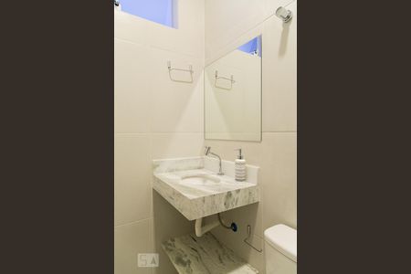 Banheiro de apartamento para alugar com 1 quarto, 20m² em Indianópolis, São Paulo