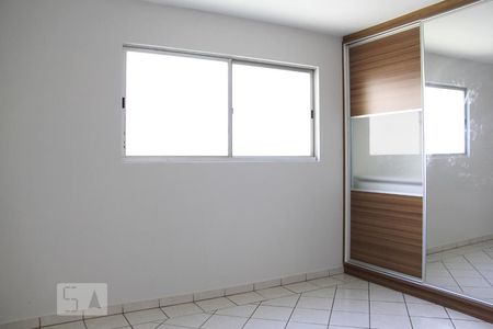 Suite de apartamento para alugar com 2 quartos, 58m² em Residencial Eldorado, Goiânia