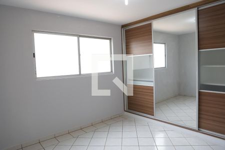 Quarto  de apartamento para alugar com 2 quartos, 58m² em Residencial Eldorado, Goiânia