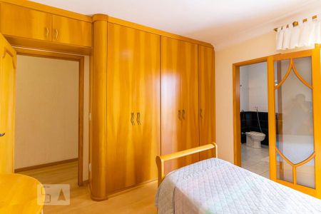 Casa para alugar com 700m², 5 quartos e 8 vagas Casa para alugar com 700m², 5 quartos e 8 vagasQuarto 2 - Suíte 2