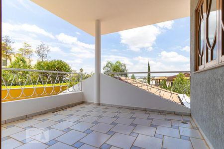 Casa para alugar com 700m², 5 quartos e 8 vagas Casa para alugar com 700m², 5 quartos e 8 vagasQuarto 1 - Suíte 1