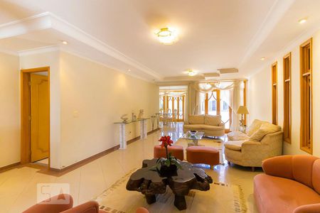 Sala de estar de casa à venda com 5 quartos, 700m² em Loteamento Alphaville Campinas, Campinas