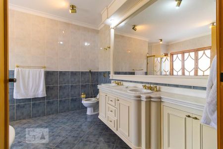 Casa para alugar com 700m², 5 quartos e 8 vagas Casa para alugar com 700m², 5 quartos e 8 vagasBanheiro da suíte 1