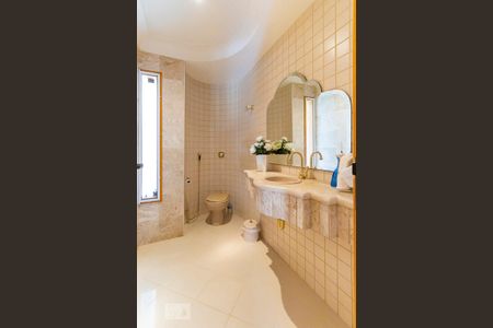 Casa para alugar com 700m², 5 quartos e 8 vagas Casa para alugar com 700m², 5 quartos e 8 vagasLavabo