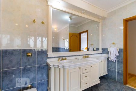 Casa para alugar com 700m², 5 quartos e 8 vagas Casa para alugar com 700m², 5 quartos e 8 vagasBanheiro da suíte 1