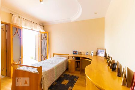 Casa para alugar com 700m², 5 quartos e 8 vagas Casa para alugar com 700m², 5 quartos e 8 vagasQuarto 2 - Suíte 2