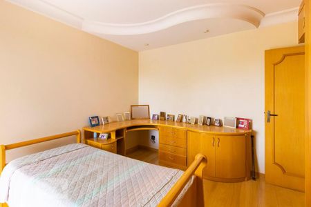 Casa para alugar com 700m², 5 quartos e 8 vagas Casa para alugar com 700m², 5 quartos e 8 vagasQuarto 2 - Suíte 2