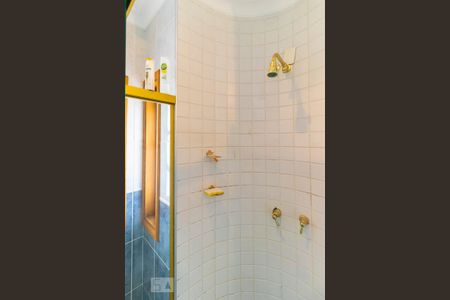 Casa para alugar com 700m², 5 quartos e 8 vagas Casa para alugar com 700m², 5 quartos e 8 vagasBanheiro da suíte 1