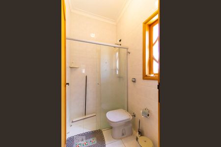 Casa para alugar com 700m², 5 quartos e 8 vagas Casa para alugar com 700m², 5 quartos e 8 vagasBanheiro de serviço