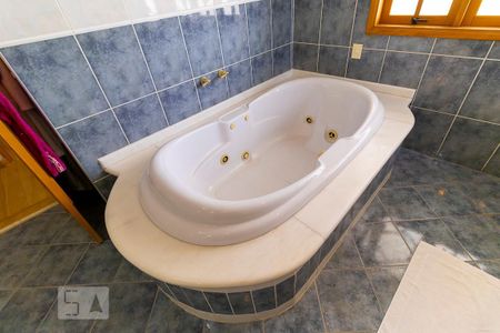 Casa para alugar com 700m², 5 quartos e 8 vagas Casa para alugar com 700m², 5 quartos e 8 vagasBanheiro da suíte 1