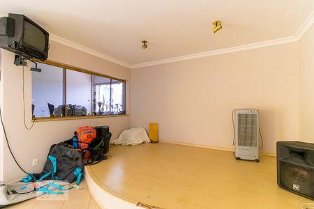 Casa para alugar com 700m², 5 quartos e 8 vagas Casa para alugar com 700m², 5 quartos e 8 vagasSalão de festas