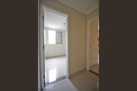 Corredor de apartamento à venda com 3 quartos, 72m² em Paraisópolis, São Paulo