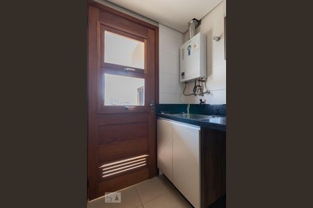 Apartamento à venda com 74m², 2 quartos e 1 vaga Apartamento à venda com 74m², 2 quartos e 1 vagaLavanderia