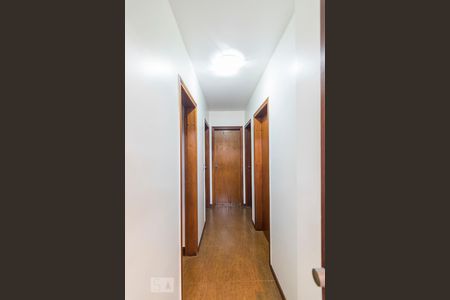 Corredor de apartamento à venda com 4 quartos, 140m² em Centro, Santo André