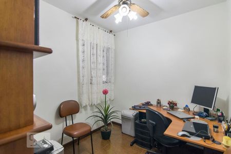 Apartamento à venda com 140m², 4 quartos e 2 vagas Apartamento à venda com 140m², 4 quartos e 2 vagasQuarto 4 Escritório