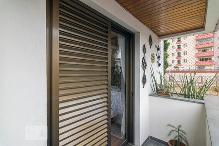 Apartamento à venda com 140m², 4 quartos e 2 vagas Apartamento à venda com 140m², 4 quartos e 2 vagasVaranda da Suíte