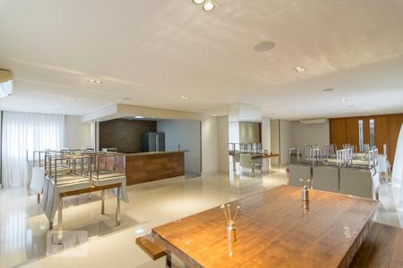 Apartamento à venda com 140m², 4 quartos e 2 vagas Apartamento à venda com 140m², 4 quartos e 2 vagasSalão de Festas