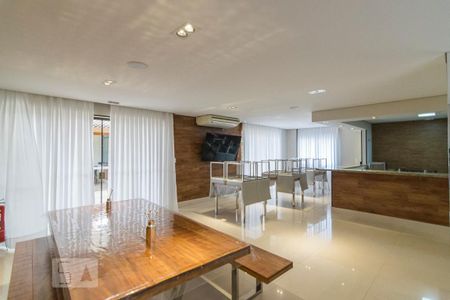 Apartamento à venda com 140m², 4 quartos e 2 vagas Apartamento à venda com 140m², 4 quartos e 2 vagasSalão de Festas