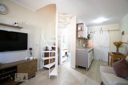 Sala de Estar de casa de condomínio à venda com 2 quartos, 112m² em Cavalhada, Porto Alegre