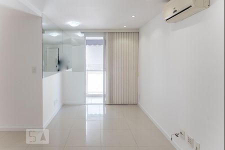 Sala  de apartamento à venda com 2 quartos, 61m² em Vila Isabel, Rio de Janeiro