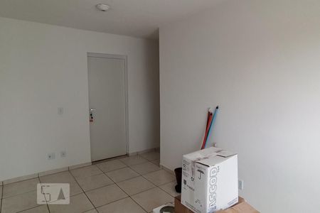 Sala de apartamento para alugar com 2 quartos, 47m² em Parque São Lourenço, São Paulo