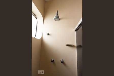 Casa para alugar com 500m², 4 quartos e 5 vagas Casa para alugar com 500m², 4 quartos e 5 vagasBanheiro