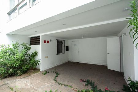 Casa para alugar com 500m², 4 quartos e 5 vagas Casa para alugar com 500m², 4 quartos e 5 vagasEdícula