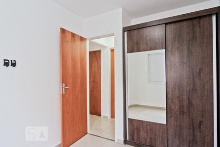 Quarto 1 de apartamento para alugar com 2 quartos, 51m² em Vila Jaguara, São Paulo