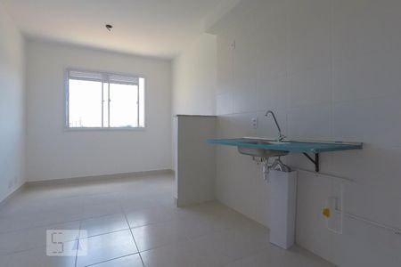 Cozinha / Sala de apartamento para alugar com 2 quartos, 36m² em Parque Fongaro, São Paulo