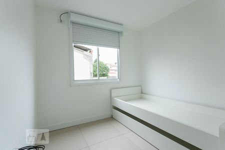 Quarto 2 de apartamento para alugar com 2 quartos, 54m² em Bacacheri, Curitiba