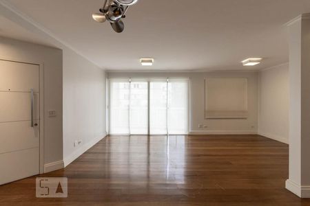 Sala de casa para alugar com 2 quartos, 110m² em Itaim Bibi, São Paulo