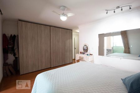 Suíte de casa à venda com 3 quartos, 213m² em Cidade das Flores, Osasco