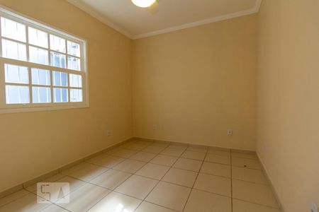 Quarto 1 de casa para alugar com 3 quartos, 180m² em Conjunto Residencial Butanta, São Paulo