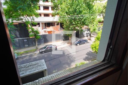 Sala - Vista de apartamento para alugar com 4 quartos, 110m² em Petrópolis, Porto Alegre