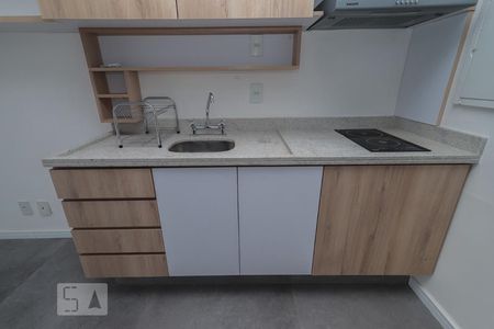 Cozinha de kitnet/studio para alugar com 1 quarto, 40m² em Vila Romana, São Paulo