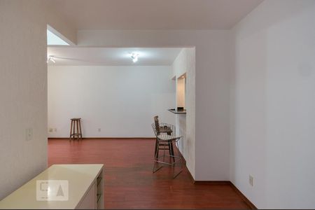 Sala de apartamento para alugar com 2 quartos, 65m² em Chora Menino, São Paulo