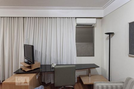 Sala/Quarto de apartamento para alugar com 1 quarto, 33m² em Lourdes, Belo Horizonte