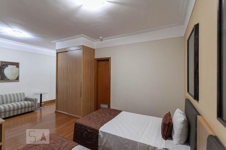 Sala/Quarto de apartamento para alugar com 1 quarto, 33m² em Lourdes, Belo Horizonte