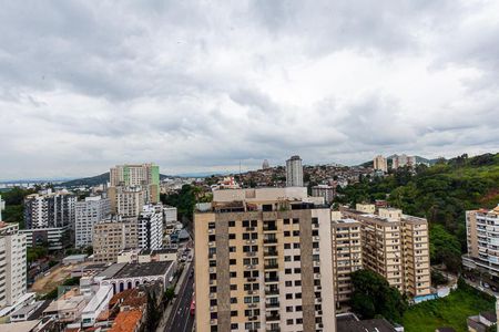 Vista da Sala de apartamento à venda com 2 quartos, 80m² em Ingá, Niterói