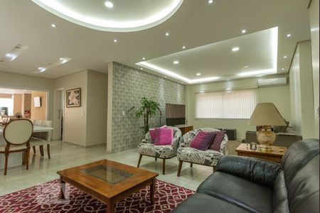 Casa de condomínio à venda com 320m², 4 quartos e 4 vagasSala