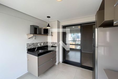 Varanda e cozinha de kitnet/studio à venda com 1 quarto, 31m² em Vila Mariana, São Paulo