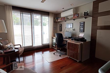 Escritório de casa de condomínio à venda com 5 quartos, 500m² em Alphaville Residencial Dois, Barueri