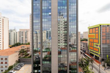 Varanda - vista de kitnet/studio para alugar com 1 quarto, 47m² em Pinheiros, São Paulo