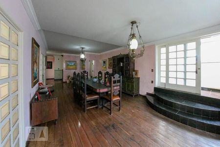 Sala de casa à venda com 5 quartos, 410m² em Grajaú, Belo Horizonte