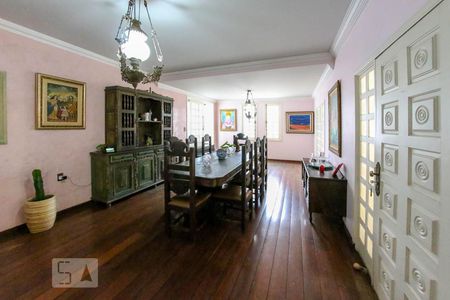 Sala de casa à venda com 5 quartos, 410m² em Grajaú, Belo Horizonte